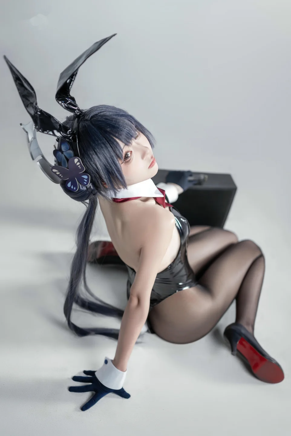 矢量鱼 - No.026 蔚蓝档案·妃咲兔女郎 [28P-294MB] tg@simisebaisi 【丝足阁】008.webp